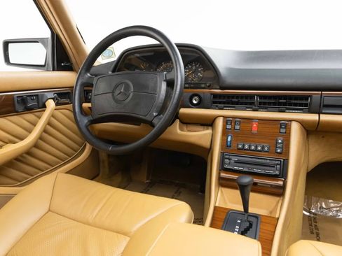 Used 1991 Mercedes-Benz 350 SD image 11