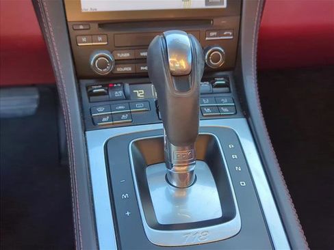 Used 2019 Porsche 718 Boxster image 20