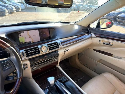 Used 2015 Lexus LS 460 w/ Comfort Package image 14