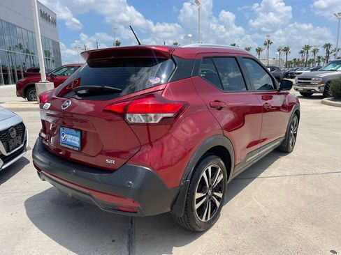 Used 2020 Nissan Kicks SR FWD image 4