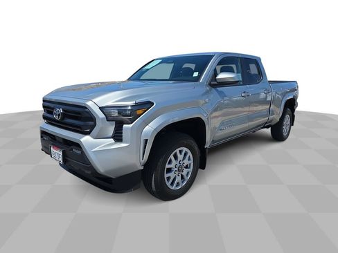 Used 2025 Toyota Tacoma SR5 RWD image 4