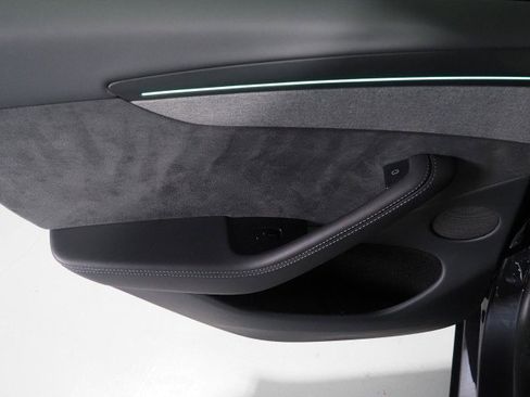 Used 2026 Tesla Model Y Long Range RWD image 66