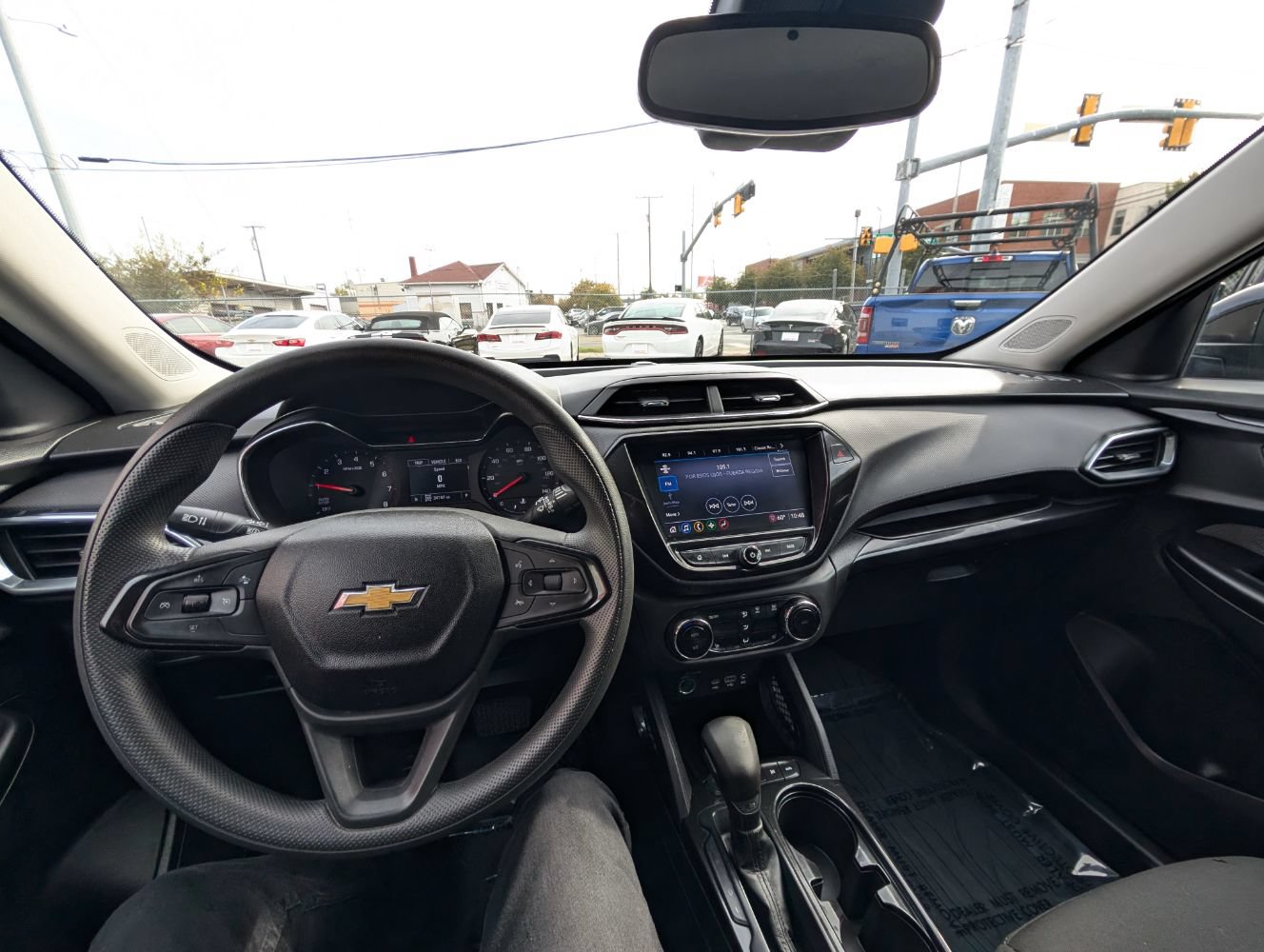 Used 2021 Chevrolet TrailBlazer LT w/ Convenience Package AWD/4WD image 21