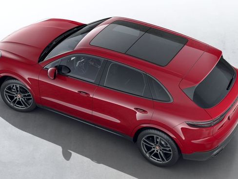 Used 2023 Porsche Cayenne AWD/4WD image 6
