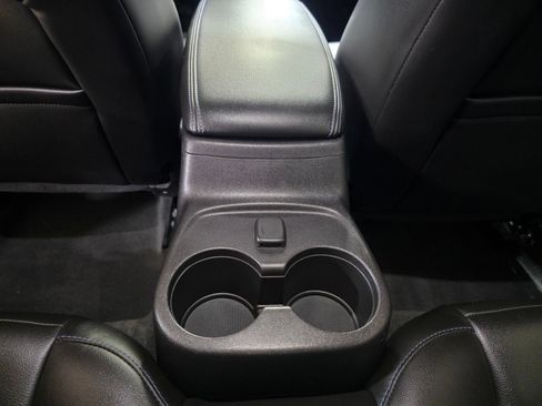 Used 2017 Chevrolet Volt LT w/ Comfort Package FWD image 16