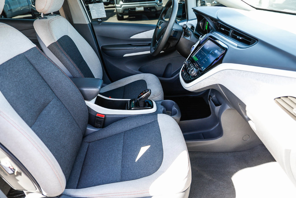 Used 2019 Chevrolet Bolt LT FWD image 29