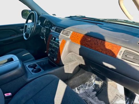 Used 2008 Chevrolet Avalanche LT image 19