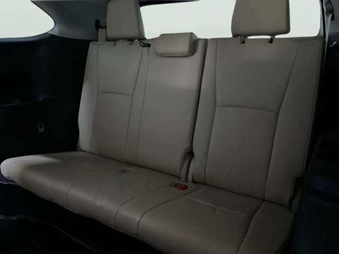 Used 2024 Toyota Highlander Limited AWD/4WD image 20