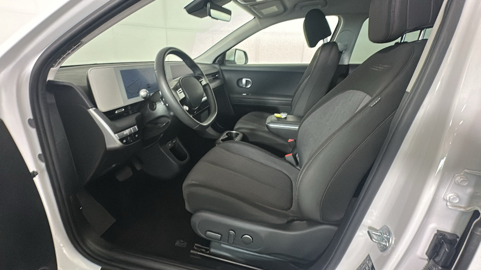 Used 2024 Hyundai Ioniq 5 SEL AWD/4WD image 12