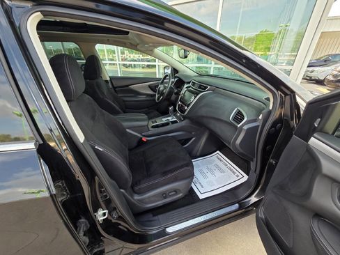 Used 2019 Nissan Murano SV w/ Premium Package image 19