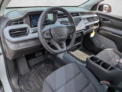 New 2027 Chevrolet Bolt LT w/ Comfort Package FWD image 3