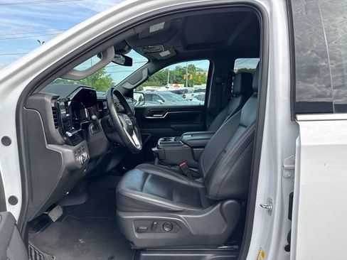 Used 2025 GMC Sierra 1500 SLT AWD/4WD image 14