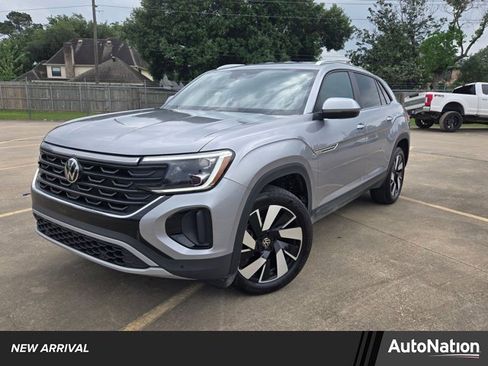 Used 2025 Volkswagen Atlas Cross Sport SE AWD/4WD image 1