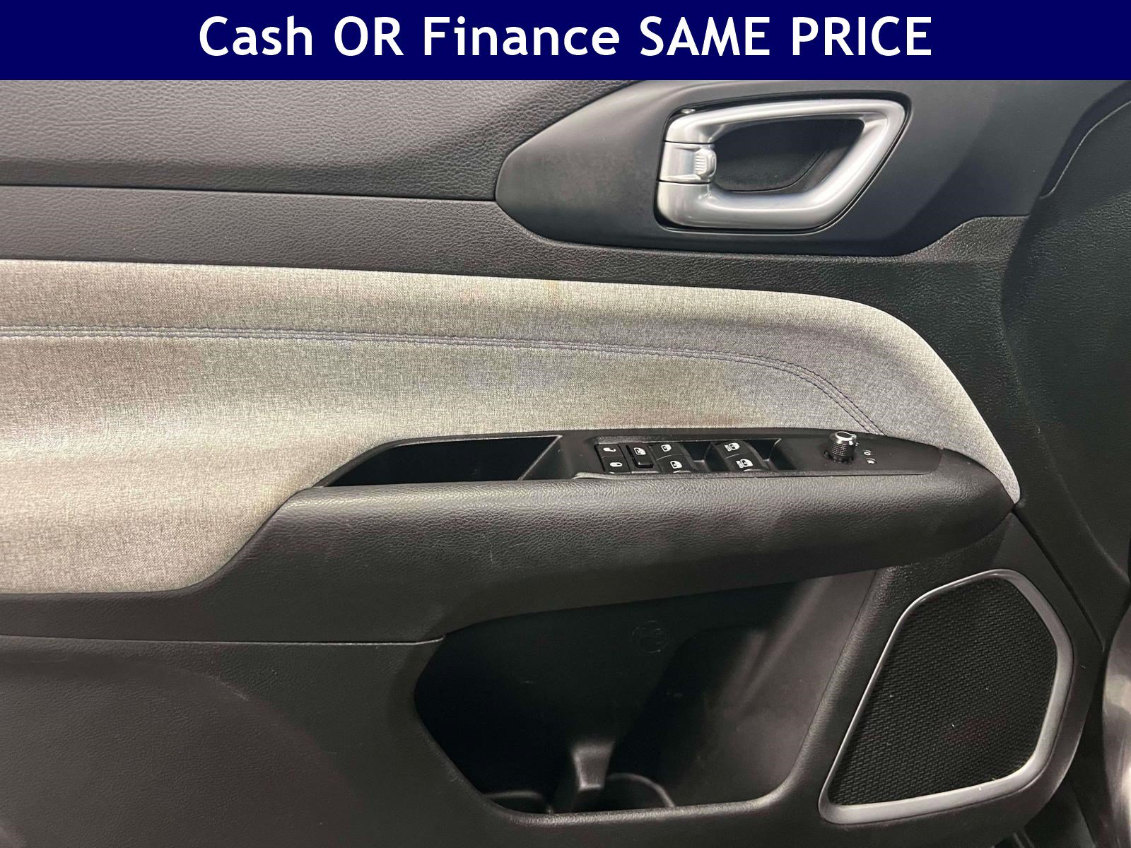 Certified 2023 Jeep Compass Latitude AWD/4WD image 17