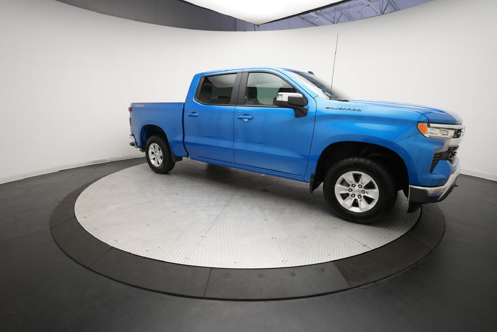 Used 2025 Chevrolet Silverado 1500 LT AWD/4WD image 34