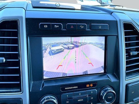 Used 2020 Ford F250 Lariat w/ Lariat Ultimate Package AWD/4WD image 25