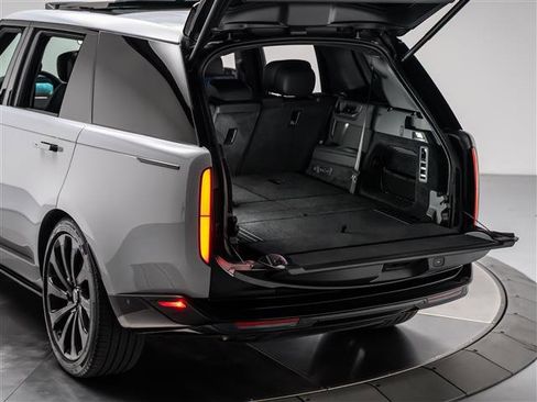 Used 2025 Land Rover Range Rover Long Wheelbase Autobiography image 34