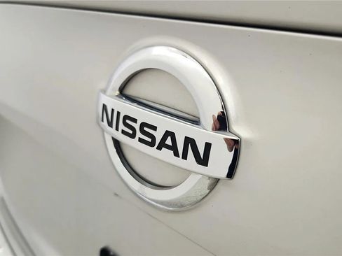 Used 2022 Nissan Rogue Sport SL AWD/4WD image 17