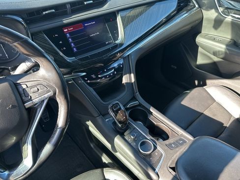 Used 2020 Cadillac XT6 Premium Luxury image 26