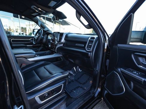 Used 2025 RAM 1500 Laramie image 33