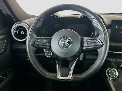Used 2024 Alfa Romeo Tonale Ti w/ Premium Interior Package AWD/4WD image 18