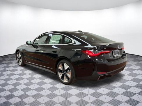 Used 2026 BMW i4 xDrive40i w/ Premium Package AWD/4WD image 3
