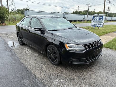 Used 2013 Volkswagen Jetta SE FWD image 1