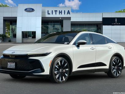 Used 2023 Toyota Crown Platinum