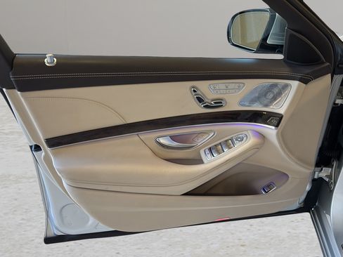 Used 2020 Mercedes-Benz S 560 4MATIC Sedan image 10