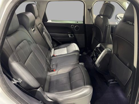 Used 2020 Land Rover Range Rover Sport HSE Dynamic image 32