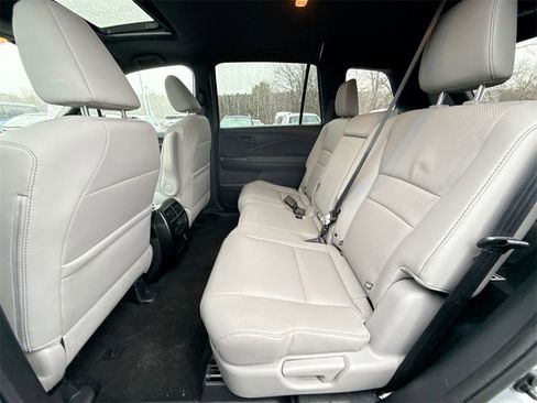 Used 2023 Honda Passport EX-L image 24