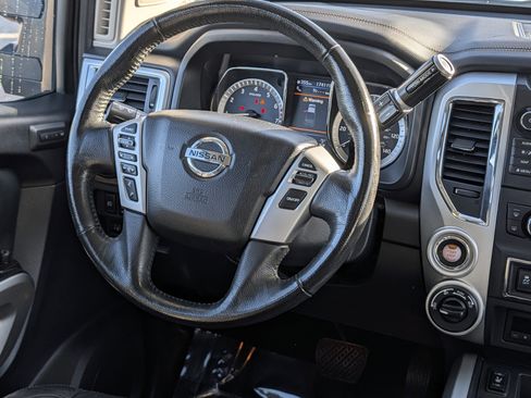 Used 2019 Nissan Titan SL w/ Texas Titan Edition image 20