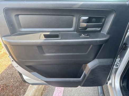 Used 2015 RAM 2500 Tradesman w/ Chrome Appearance Group image 26