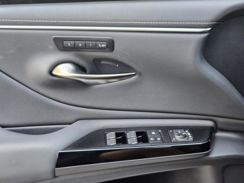 Used 2025 Lexus ES 350 w/ Premium Package image 20