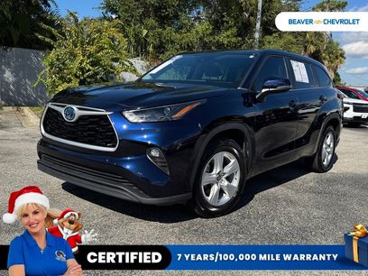 Used 2023 Toyota Highlander LE