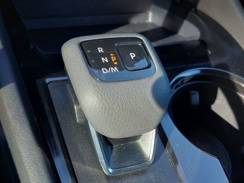 Used 2024 Nissan Rogue SV image 38