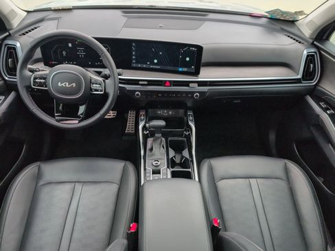Certified 2025 Kia Sorento SX image 27