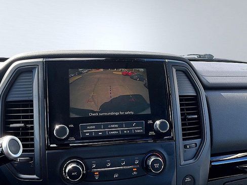 Used 2023 Nissan Titan SV RWD image 23