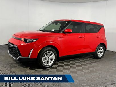 Used 2025 Kia Soul S