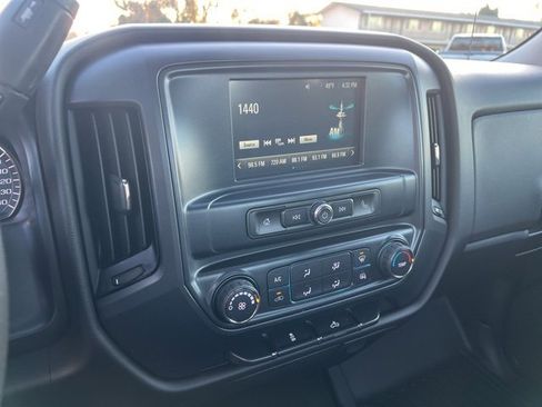 Used 2018 GMC Sierra 1500 2WD Regular Cab image 19