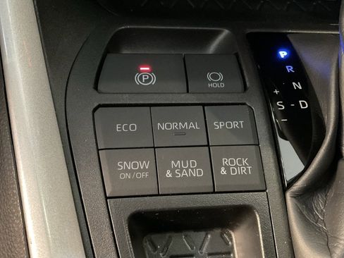 Used 2025 Toyota RAV4 LE image 18