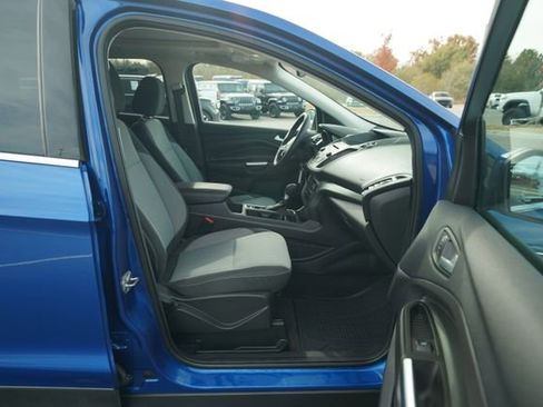 Used 2017 Ford Escape SE w/ SE Cold Weather Package image 21