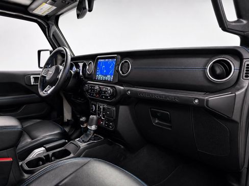 Used 2022 Jeep Wrangler Unlimited Rubicon 4xe w/ Cold Weather Group AWD/4WD image 22