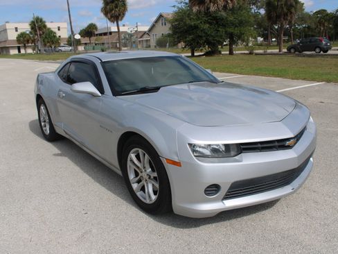 Used 2015 Chevrolet Camaro LS RWD image 29
