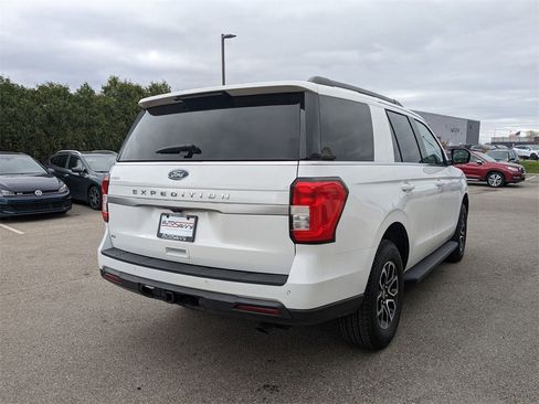 Used 2024 Ford Expedition XLT image 8