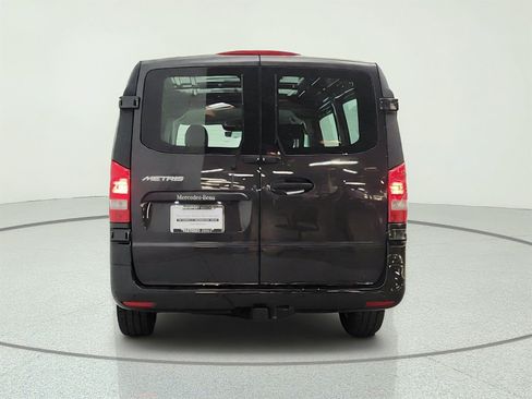 Used 2023 Mercedes-Benz Metris image 6