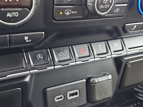 Used 2019 Chevrolet Silverado 1500 LT w/ All-Star Edition image 16