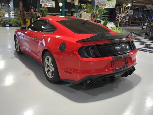 Used 2021 Ford Mustang Coupe image 10