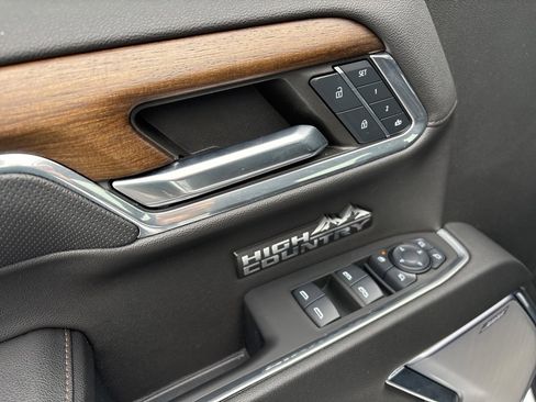 Used 2024 Chevrolet Silverado 1500 High Country w/ Technology Package image 20