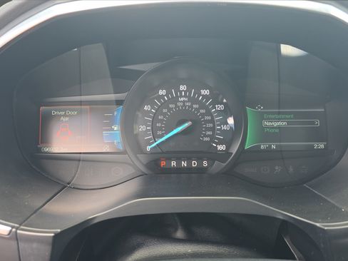 Used 2020 Ford Edge Titanium w/ Equipment Group 301A AWD/4WD image 26